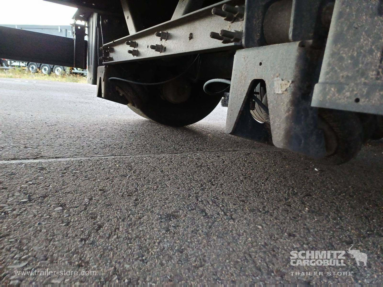 SCHMITZ Auflieger Curtainsider Mega - Semiremorcă prelată: Foto 4 SCHMITZ Auflieger Curtainsider Mega - Semiremorcă prelată: Foto 4