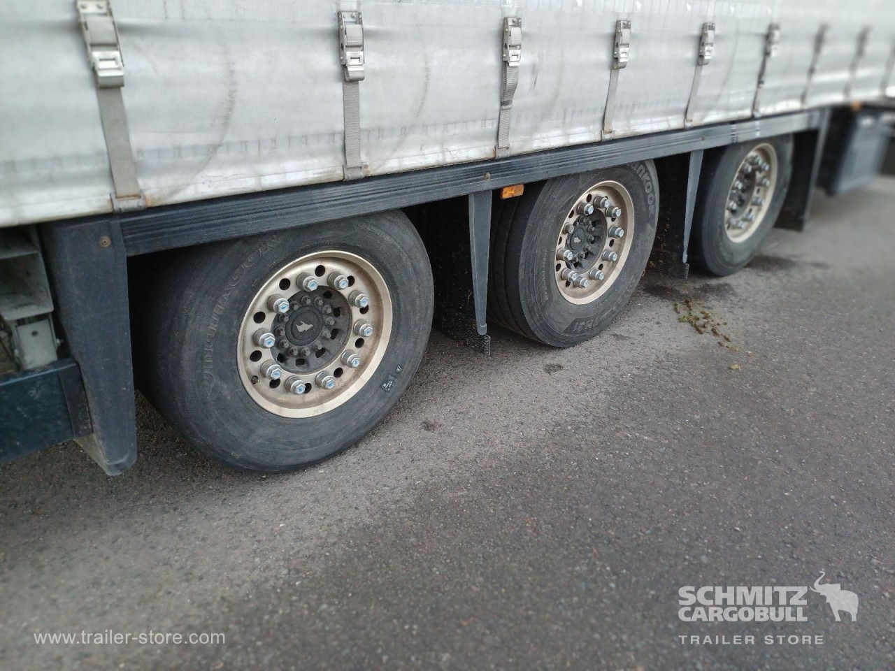SCHMITZ Auflieger Curtainsider Mega - Semiremorcă prelată: Foto 3 SCHMITZ Auflieger Curtainsider Mega - Semiremorcă prelată: Foto 3