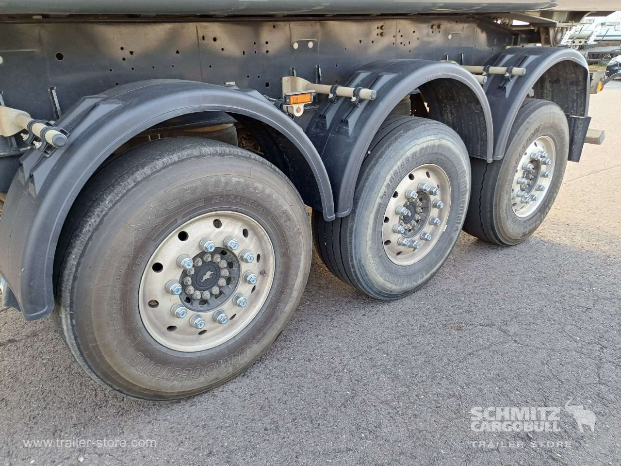 SCHMITZ Auflieger Kipper Alukastenmulde 24m³ - Semiremorcă basculantă: Foto 3 SCHMITZ Auflieger Kipper Alukastenmulde 24m³ - Semiremorcă basculantă: Foto 3