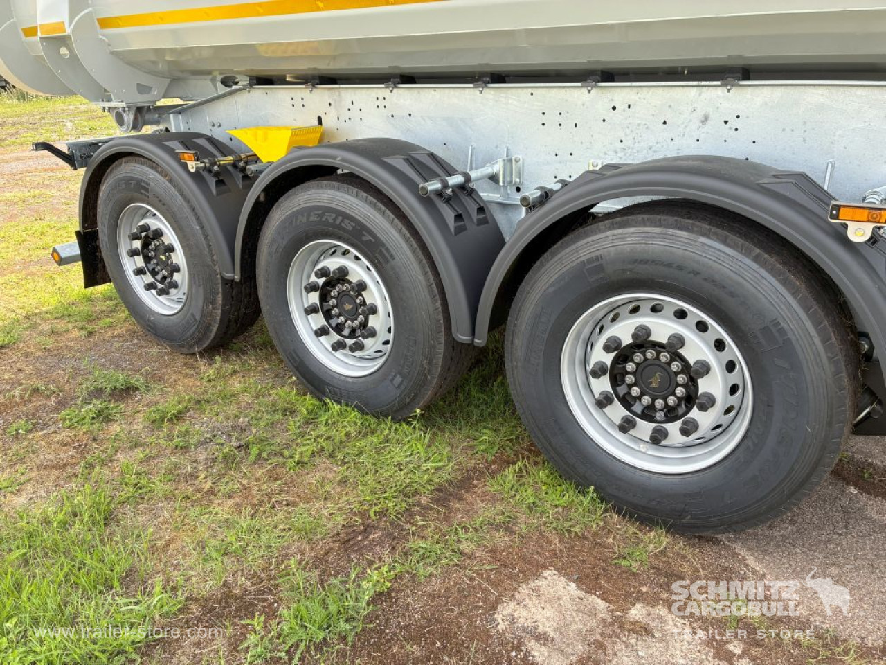 Semiremorcă basculantă nou SCHMITZ Auflieger Kipper Stahlrundmulde 29m³: Foto 14
