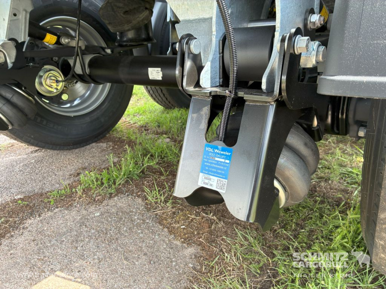 Semiremorcă basculantă nou SCHMITZ Auflieger Kipper Stahlrundmulde 29m³: Foto 13