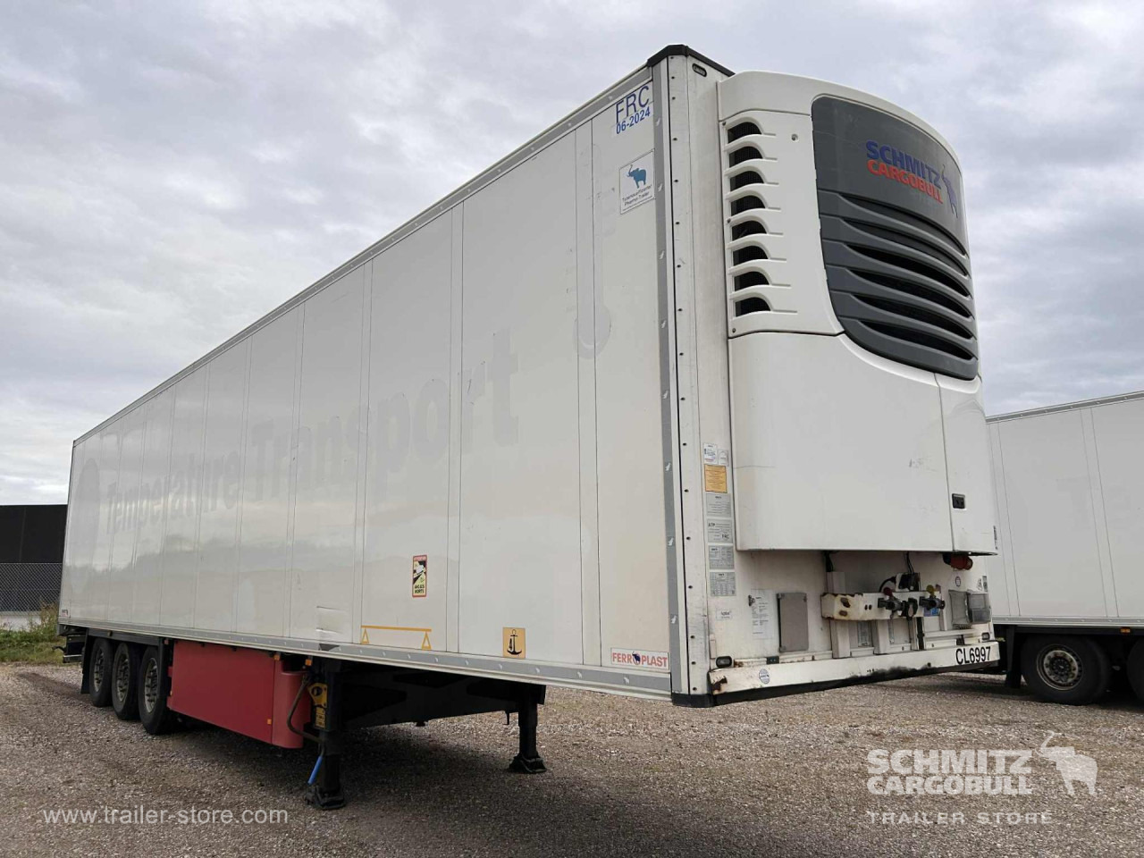 SCHMITZ Reefer Standard Double deck - Semiremorcă izoterma: Foto 1 SCHMITZ Reefer Standard Double deck - Semiremorcă izoterma: Foto 1