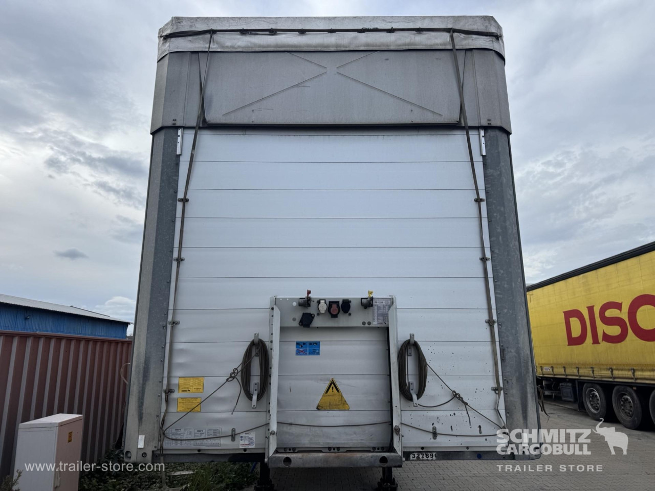 SCHMITZ Curtainsider Mega - Semiremorcă prelată: Foto 5 SCHMITZ Curtainsider Mega - Semiremorcă prelată: Foto 5