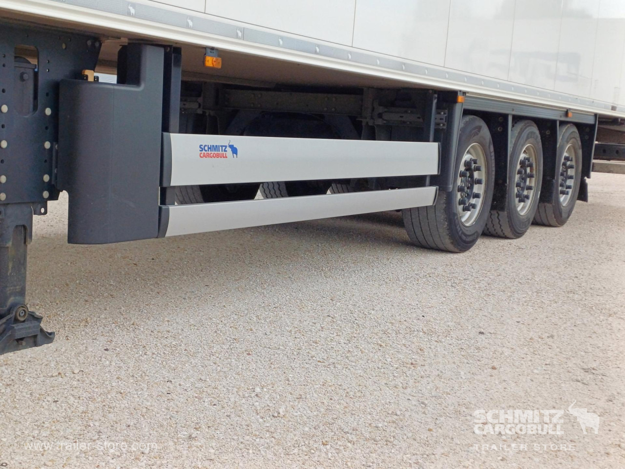 Semiremorcă izoterma SCHMITZ Reefer Multitemp: Foto 12 Semiremorcă izoterma SCHMITZ Reefer Multitemp: Foto 12