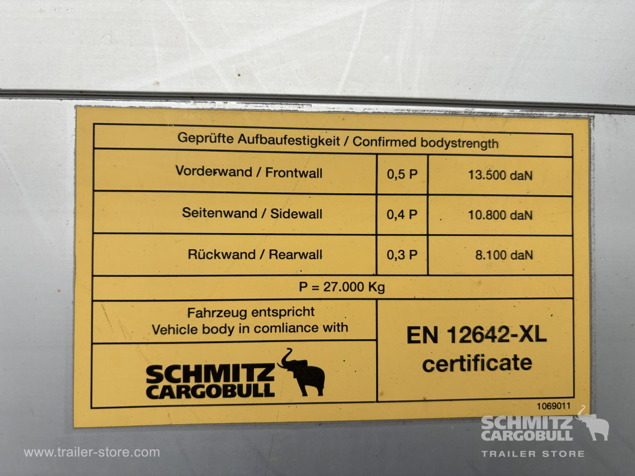 SCHMITZ Curtainsider Standard - Semiremorcă prelată: Foto 2 SCHMITZ Curtainsider Standard - Semiremorcă prelată: Foto 2