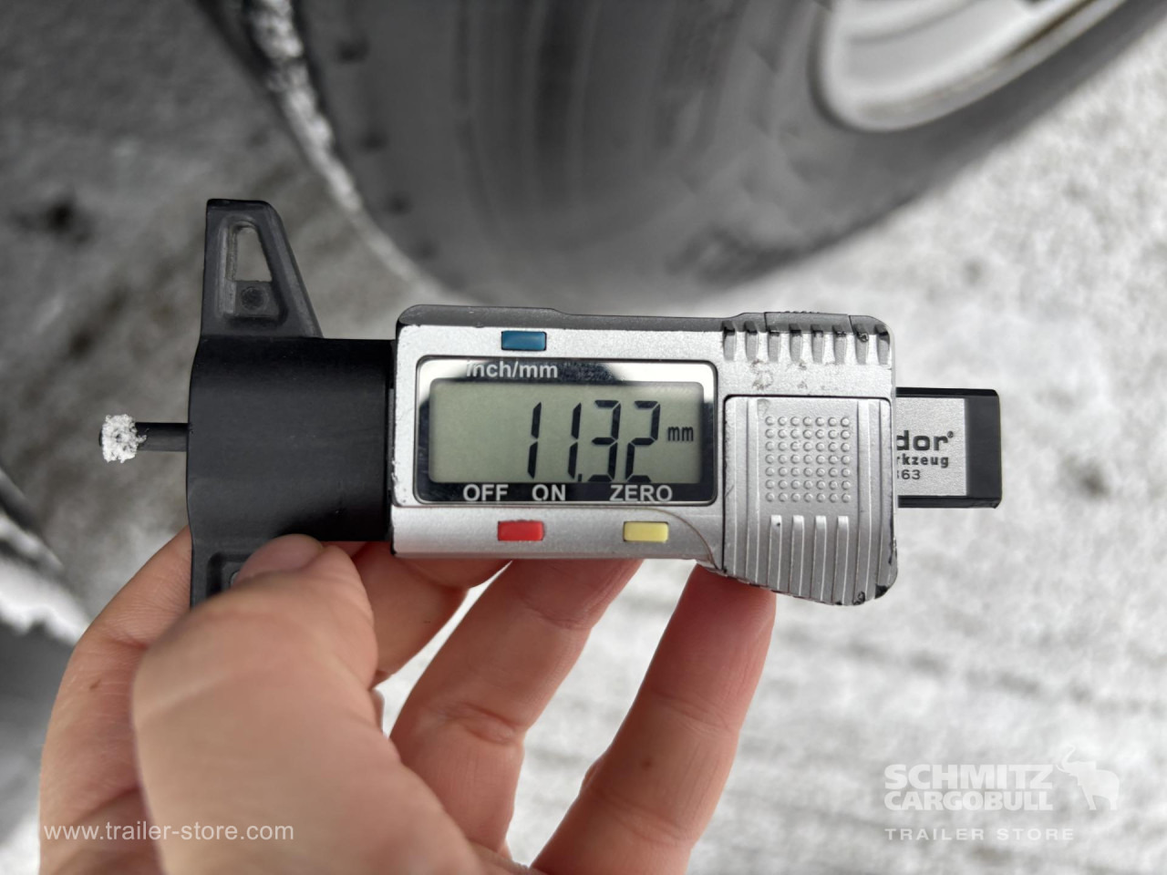 SCHMITZ Curtainsider Standard - Semiremorcă prelată: Foto 3 SCHMITZ Curtainsider Standard - Semiremorcă prelată: Foto 3