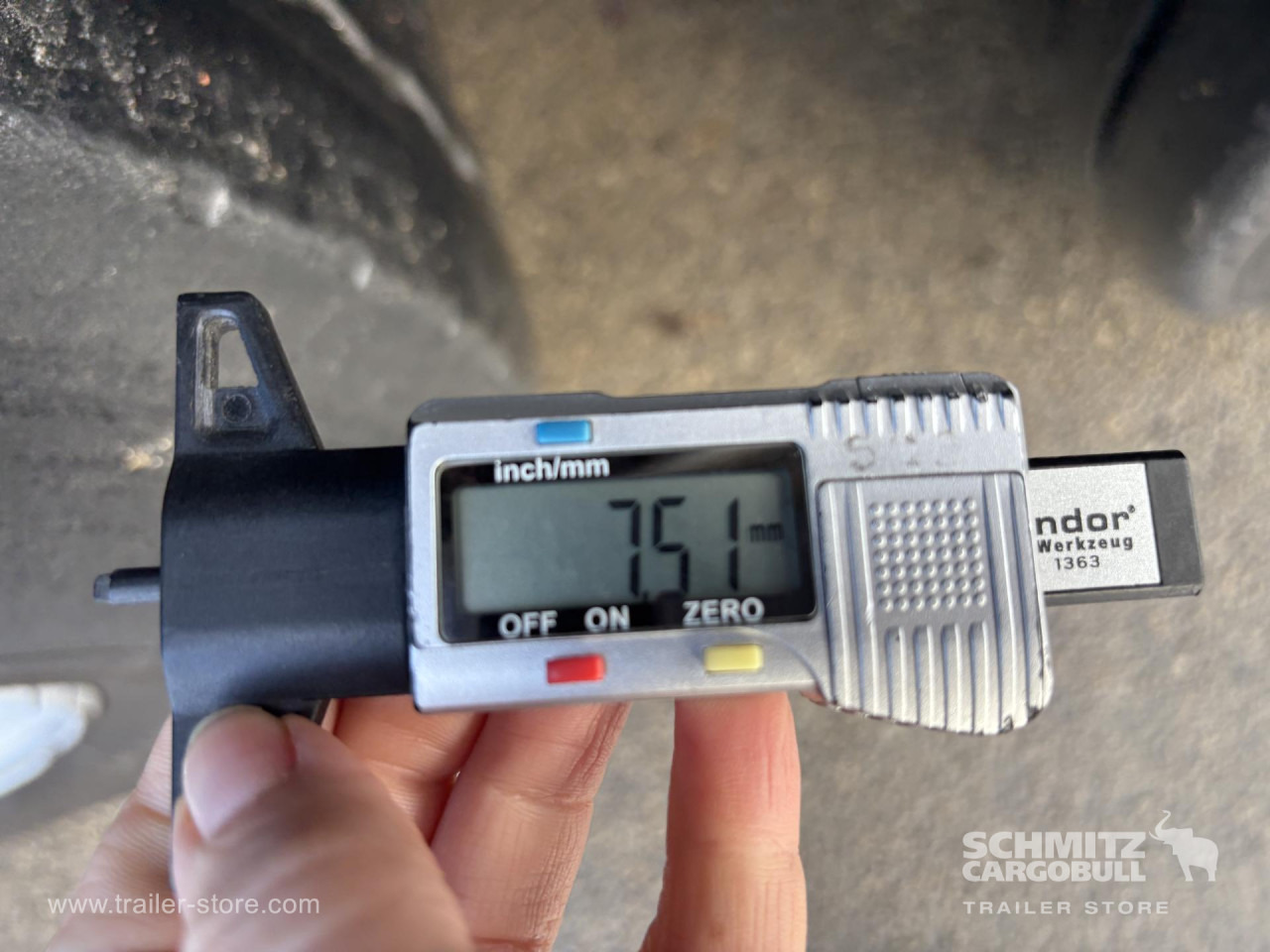 SCHMITZ Curtainsider Standard - Semiremorcă prelată: Foto 3 SCHMITZ Curtainsider Standard - Semiremorcă prelată: Foto 3