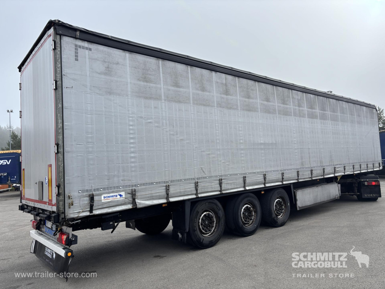 SCHMITZ Curtainsider Standard - Semiremorcă prelată: Foto 1 SCHMITZ Curtainsider Standard - Semiremorcă prelată: Foto 1