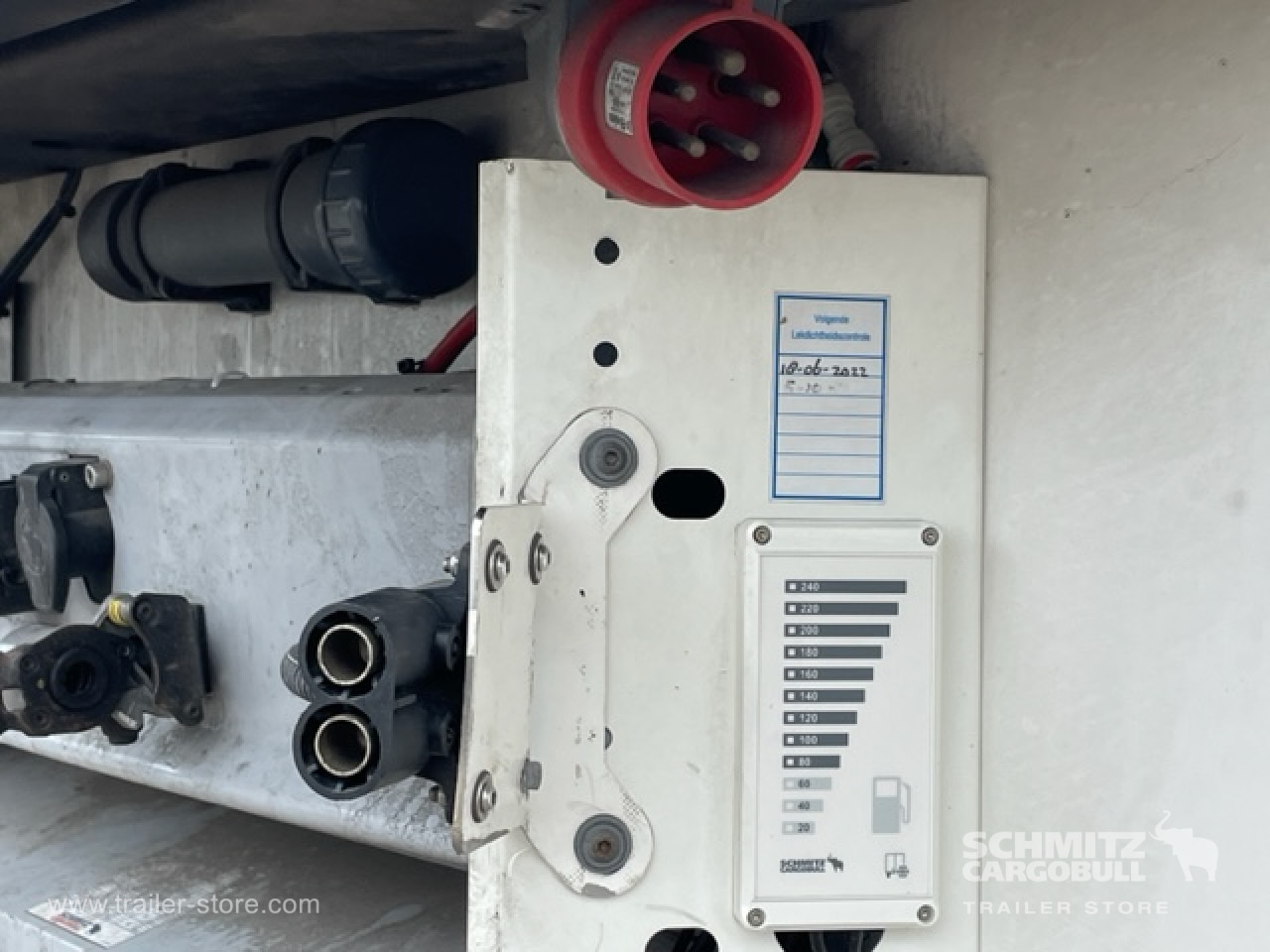 SCHMITZ Oplegger Vries Multitemp Taillift - Semiremorcă izoterma: Foto 5 SCHMITZ Oplegger Vries Multitemp Taillift - Semiremorcă izoterma: Foto 5