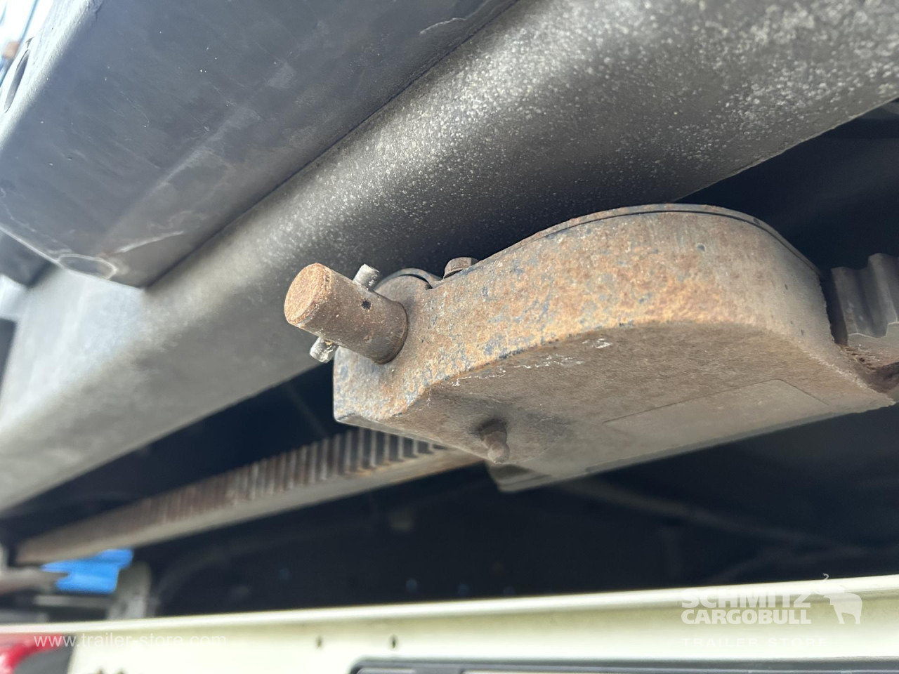 SCHMITZ Curtainsider Mega - Semiremorcă prelată: Foto 5 SCHMITZ Curtainsider Mega - Semiremorcă prelată: Foto 5