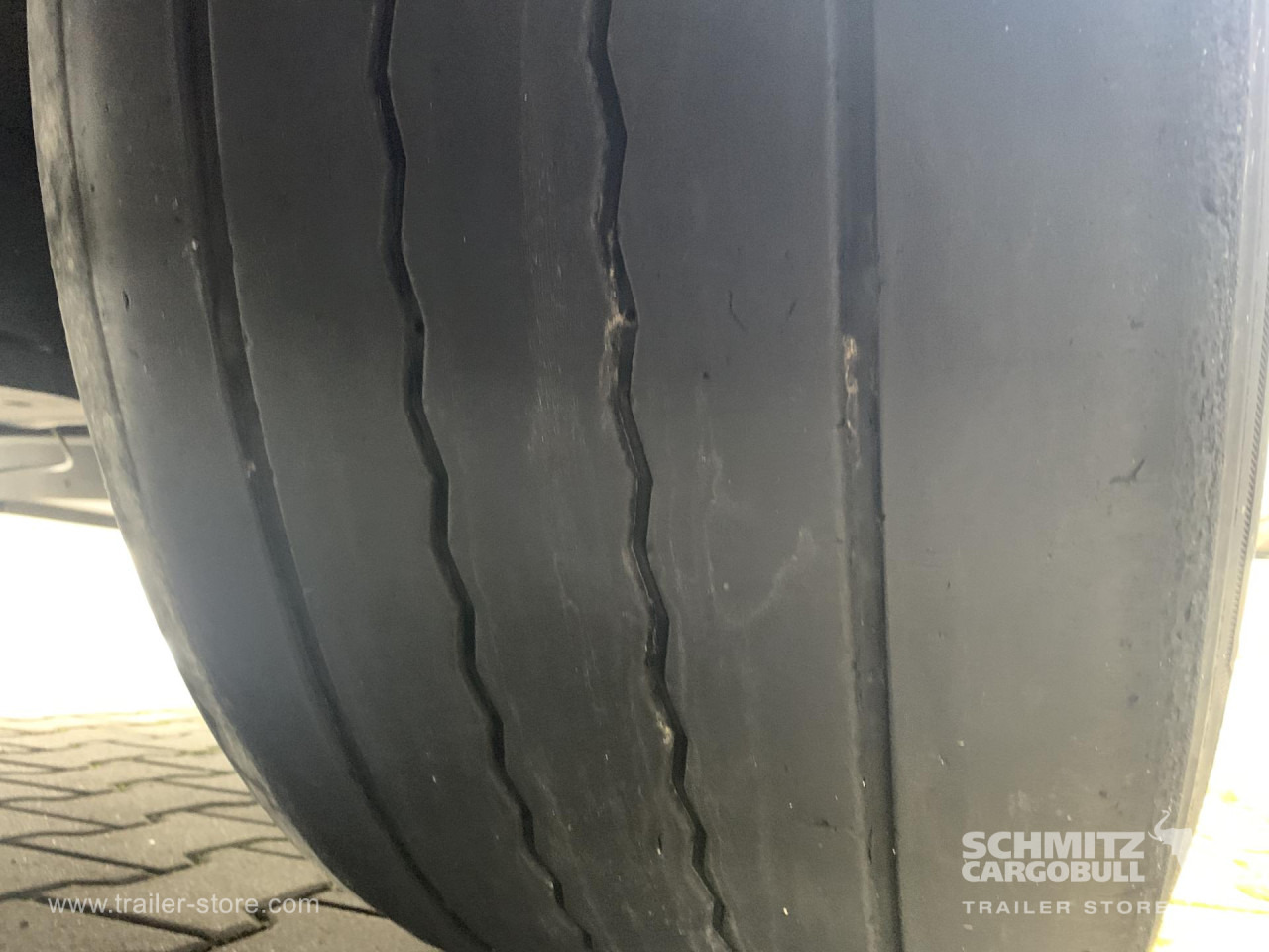 SCHMITZ Curtainsider Mega - Semiremorcă prelată: Foto 3 SCHMITZ Curtainsider Mega - Semiremorcă prelată: Foto 3