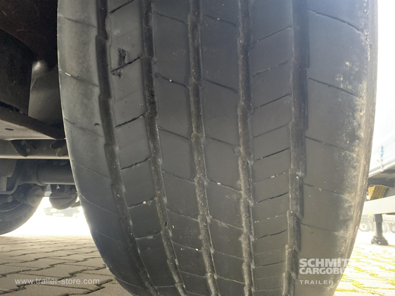 SCHMITZ Curtainsider Mega - Semiremorcă prelată: Foto 4 SCHMITZ Curtainsider Mega - Semiremorcă prelată: Foto 4