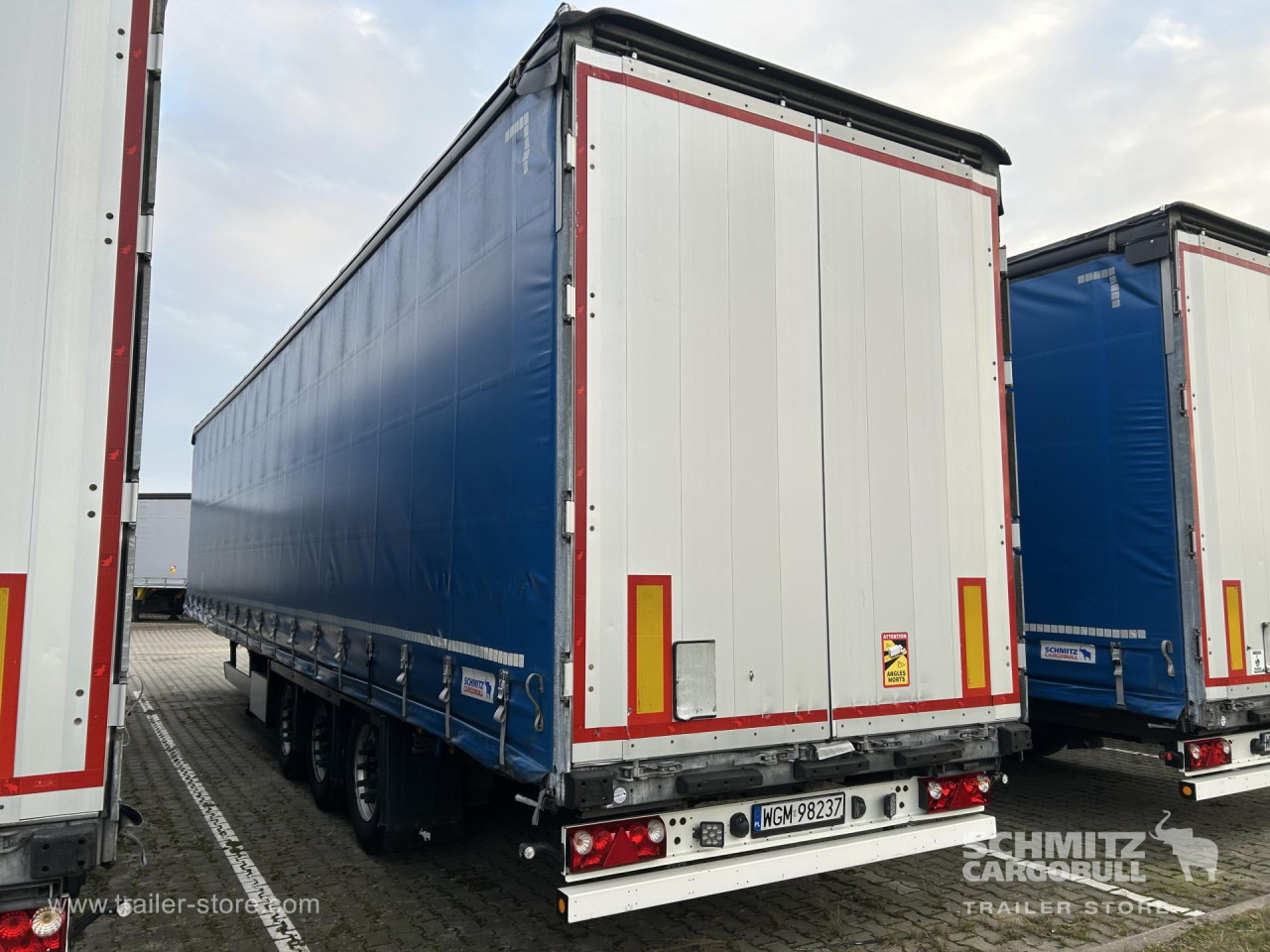 SCHMITZ Curtainsider Mega - Semiremorcă prelată: Foto 2 SCHMITZ Curtainsider Mega - Semiremorcă prelată: Foto 2