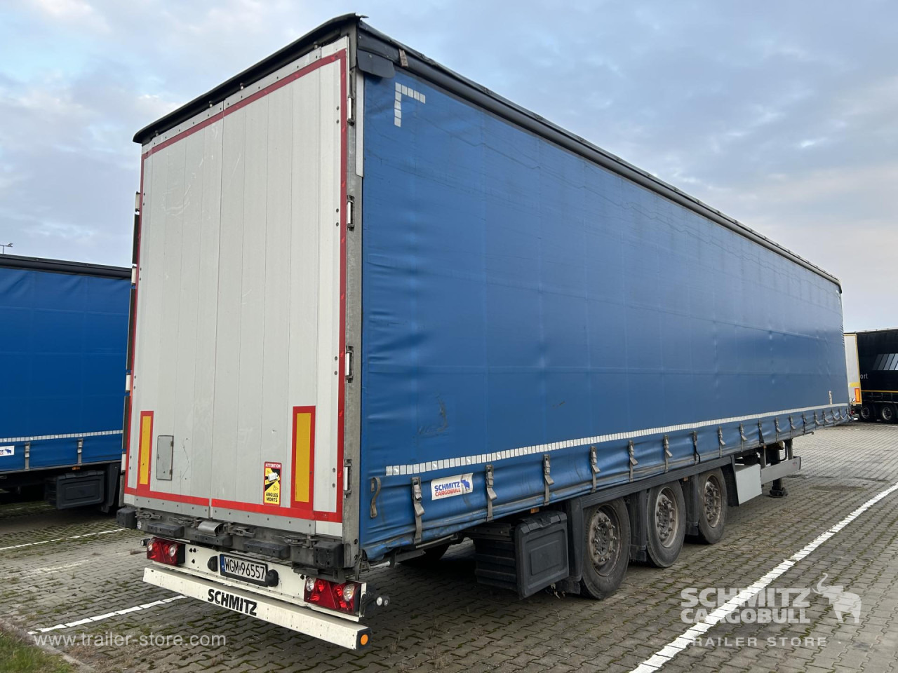 SCHMITZ Curtainsider Mega - Semiremorcă prelată: Foto 2 SCHMITZ Curtainsider Mega - Semiremorcă prelată: Foto 2