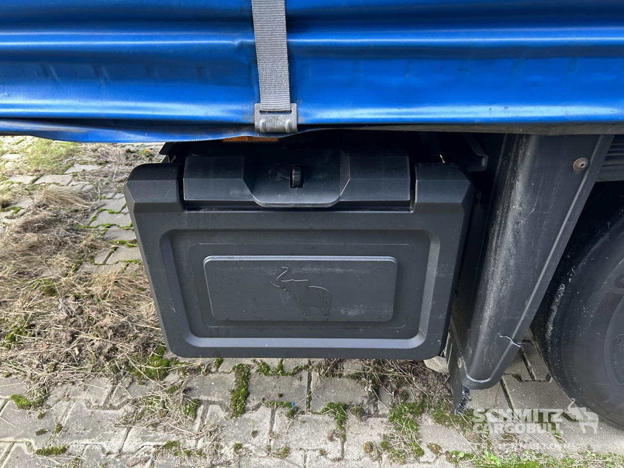 SCHMITZ Curtainsider Mega - Semiremorcă prelată: Foto 3 SCHMITZ Curtainsider Mega - Semiremorcă prelată: Foto 3