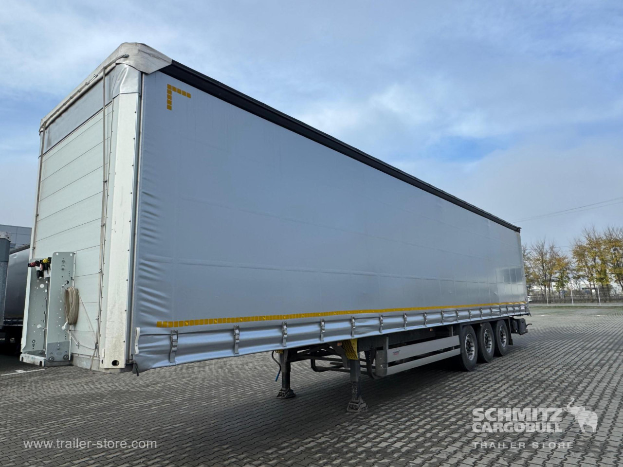SCHMITZ Curtainsider Standard - Semiremorcă prelată: Foto 4 SCHMITZ Curtainsider Standard - Semiremorcă prelată: Foto 4
