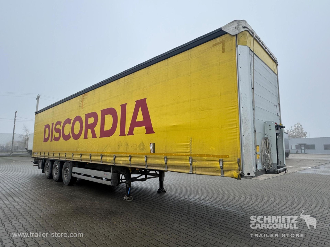 SCHMITZ Curtainsider Standard - Semiremorcă prelată: Foto 1 SCHMITZ Curtainsider Standard - Semiremorcă prelată: Foto 1