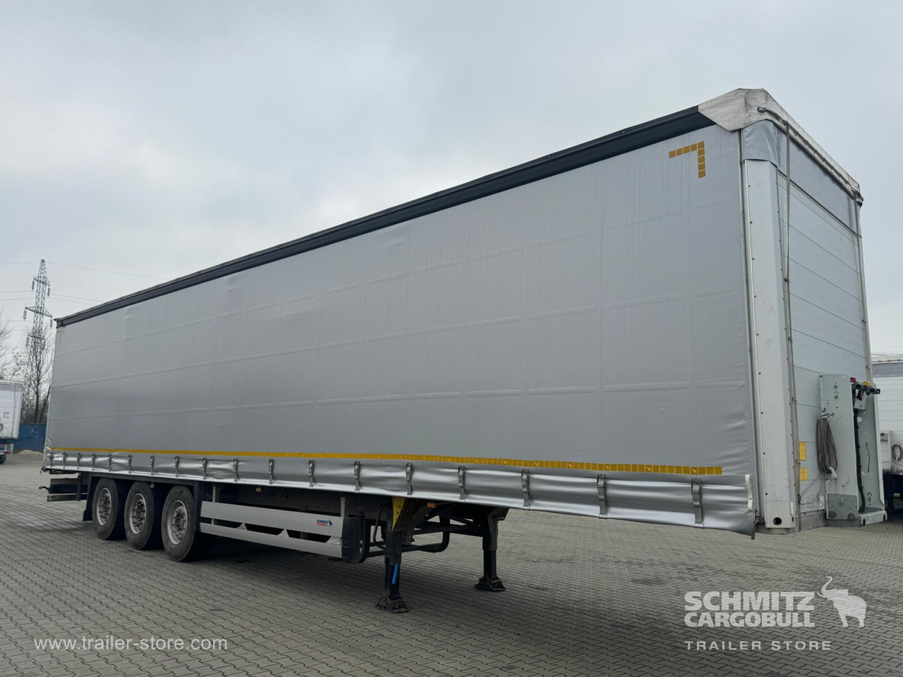 SCHMITZ Curtainsider Standard - Semiremorcă prelată: Foto 1 SCHMITZ Curtainsider Standard - Semiremorcă prelată: Foto 1