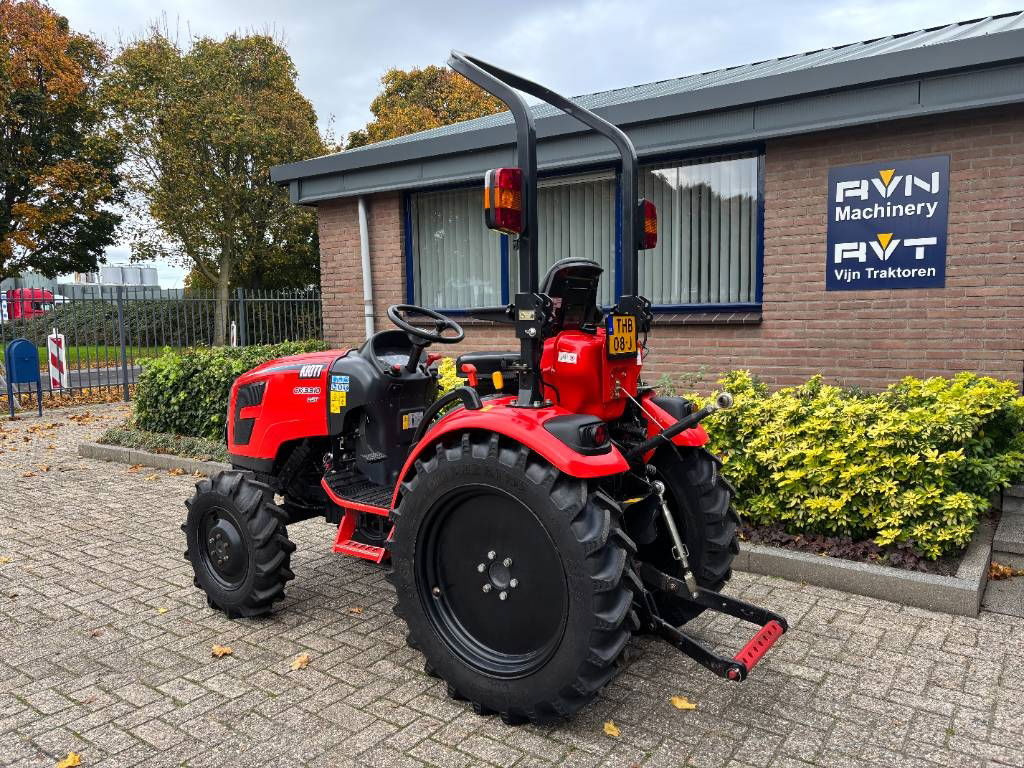 Kioti CK 3310 HST - Tractor mic: Foto 3 Kioti CK 3310 HST - Tractor mic: Foto 3