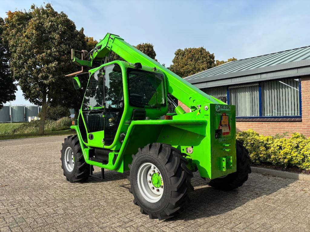 Merlo P 40.7 - Stivuitor telescopic: Foto 4 Merlo P 40.7 - Stivuitor telescopic: Foto 4
