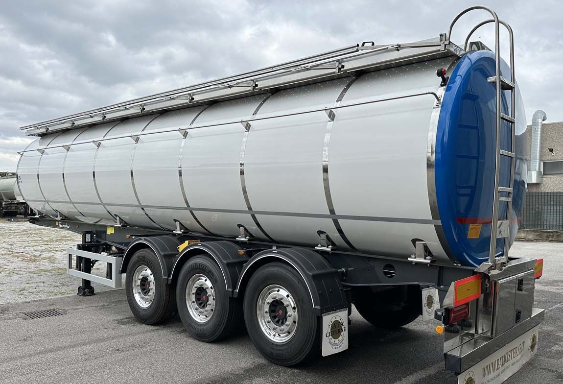 Bata CISTERNA SUPER LIGHT NUOVA - Semiremorcă cisternă: Foto 2 Bata CISTERNA SUPER LIGHT NUOVA - Semiremorcă cisternă: Foto 2
