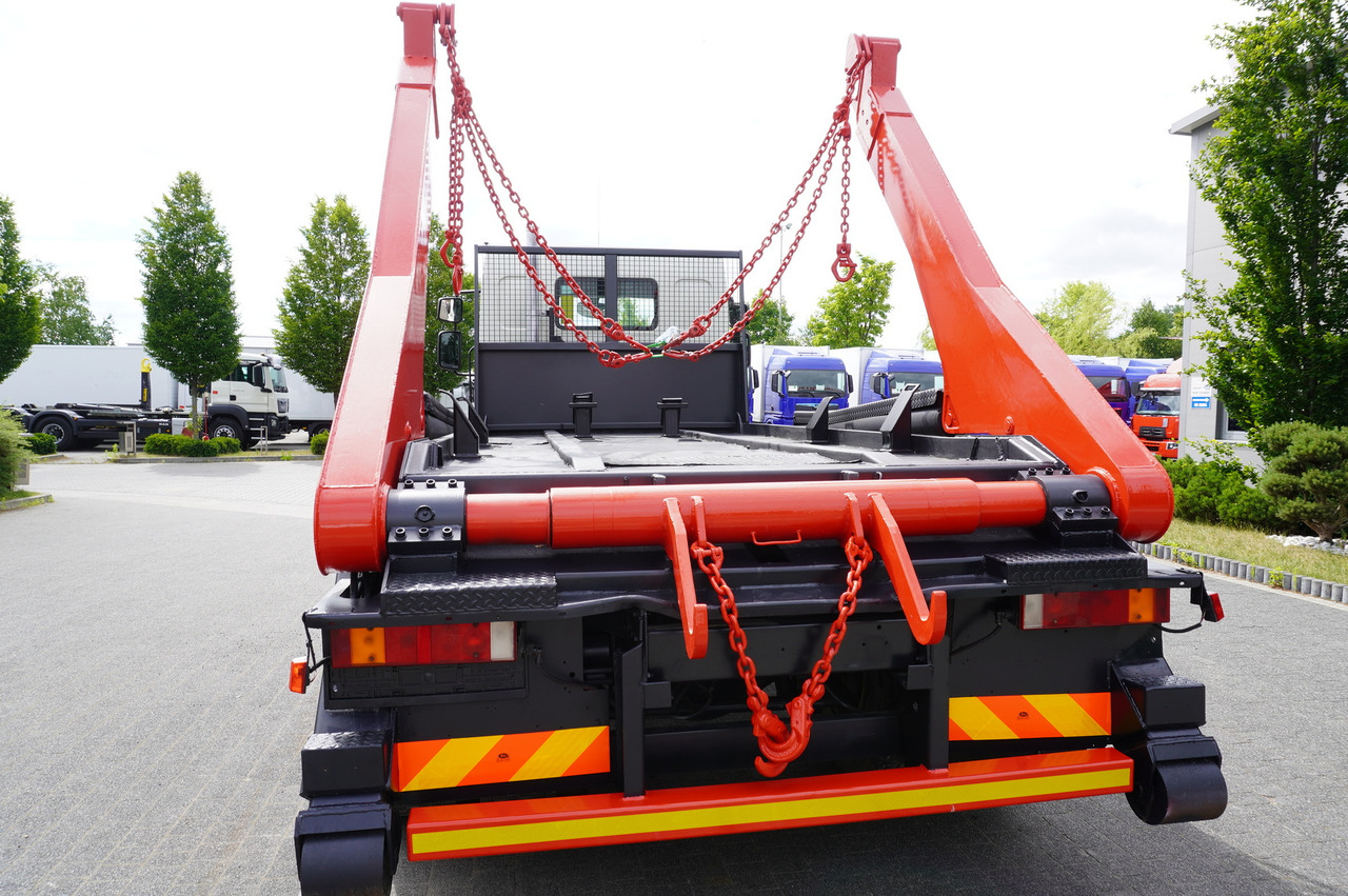 DAF LF 55.220 Skip loader GUIMA PALFINGER M14T - Camion container de gunoi: Foto 5 DAF LF 55.220 Skip loader GUIMA PALFINGER M14T - Camion container de gunoi: Foto 5