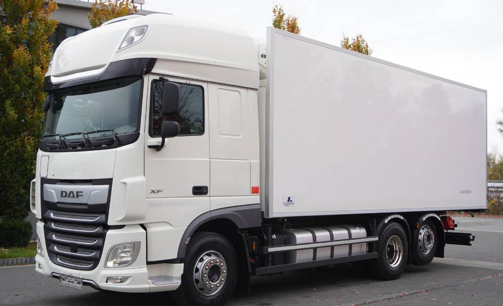 DAF XF 450 6×2 E6 / Refrigerator Lacapitaine / ATP/FRC to 2027 / 18 pallets - Camion frigider: Foto 1 DAF XF 450 6×2 E6 / Refrigerator Lacapitaine / ATP/FRC to 2027 / 18 pallets - Camion frigider: Foto 1