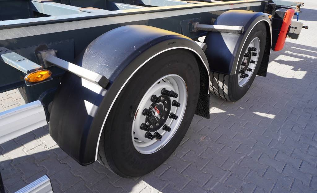 Fruehauf Trailer BDF (NEW) 6,000 km !!! - Remorcă transport containere/ Swap body: Foto 5 Fruehauf Trailer BDF (NEW) 6,000 km !!! - Remorcă transport containere/ Swap body: Foto 5