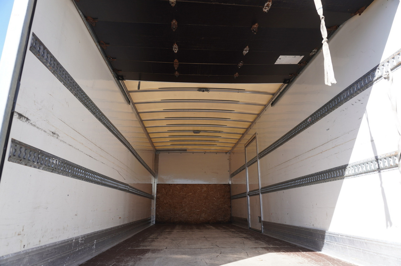 IVECO Eurocargo 120-190 / 160 thousand km !!! / Box 18 EPAL / Dhollandia lift 1500 kg - Camion furgon: Foto 5 IVECO Eurocargo 120-190 / 160 thousand km !!! / Box 18 EPAL / Dhollandia lift 1500 kg - Camion furgon: Foto 5