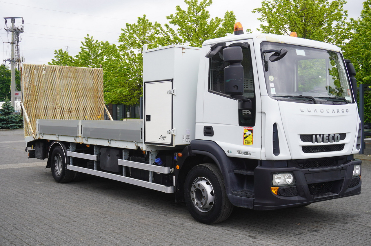 IVECO Eurocargo 150 E25 / 90 tho. km !!! / Tow truck - Camion transport auto: Foto 4 IVECO Eurocargo 150 E25 / 90 tho. km !!! / Tow truck - Camion transport auto: Foto 4