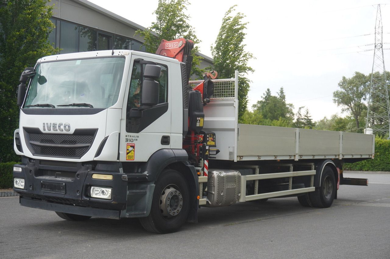IVECO STRALIS 19.310 E6 / Flatbed 19 EPAL / FASSI F135 / 225 MTH! / 5.7 T - Camion cu macara, Camion cu macara: Foto 3 IVECO STRALIS 19.310 E6 / Flatbed 19 EPAL / FASSI F135 / 225 MTH! / 5.7 T - Camion cu macara, Camion cu macara: Foto 3