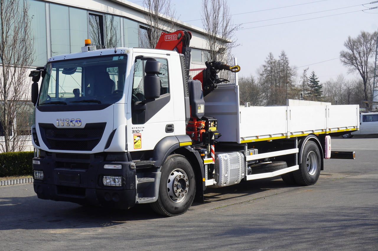 IVECO STRALIS 310 E6 / HDS FASSI 155 6.2 T / 250 thousand km - Camion cu macara: Foto 2 IVECO STRALIS 310 E6 / HDS FASSI 155 6.2 T / 250 thousand km - Camion cu macara: Foto 2
