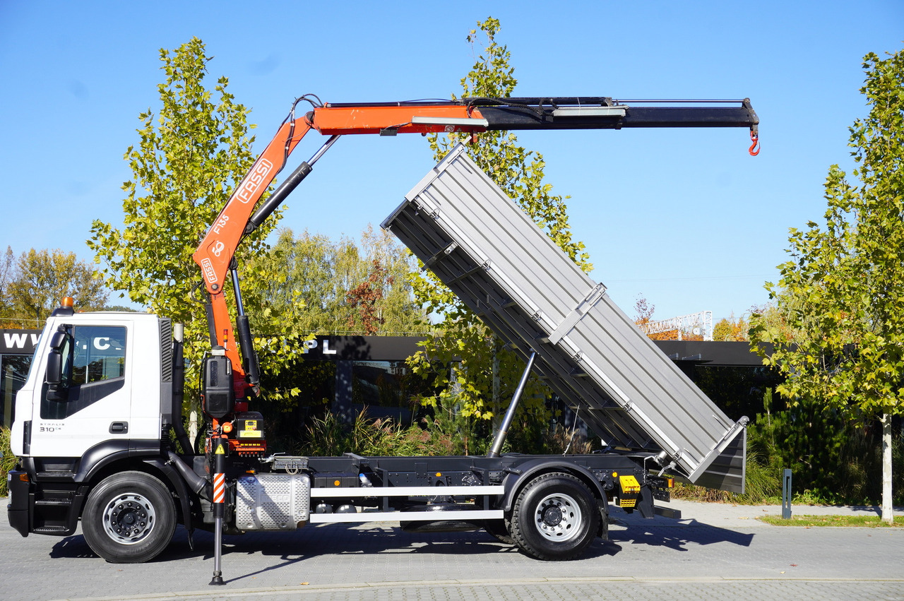 IVECO Stralis 310 E6 / NEW 3-sided tipper / Fassi F135 crane with remote control - Camion basculantă, Camion cu macara: Foto 4 IVECO Stralis 310 E6 / NEW 3-sided tipper / Fassi F135 crane with remote control - Camion basculantă, Camion cu macara: Foto 4