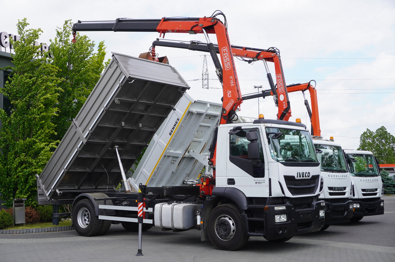 IVECO Stralis 310 E6 / NEW 3-sided tipper / Fassi F135 crane with remote control - Camion basculantă, Camion cu macara: Foto 2 IVECO Stralis 310 E6 / NEW 3-sided tipper / Fassi F135 crane with remote control - Camion basculantă, Camion cu macara: Foto 2
