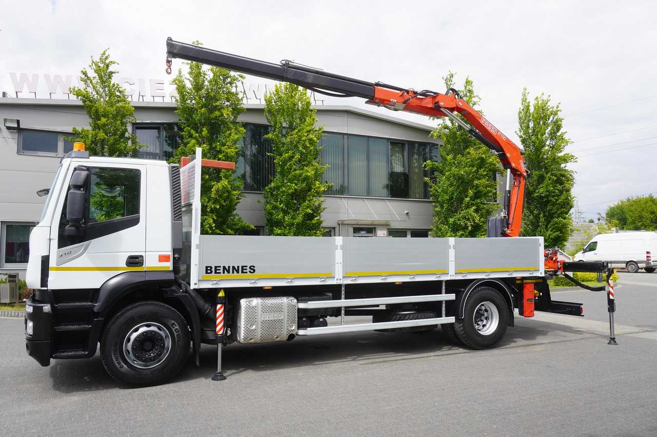 Iveco Stralis 310 / 34 tho km !!! / FASSI 4 Tons 400 MTH! / Flatbed - Camion platformă, Camion cu macara: Foto 5 Iveco Stralis 310 / 34 tho km !!! / FASSI 4 Tons 400 MTH! / Flatbed - Camion platformă, Camion cu macara: Foto 5