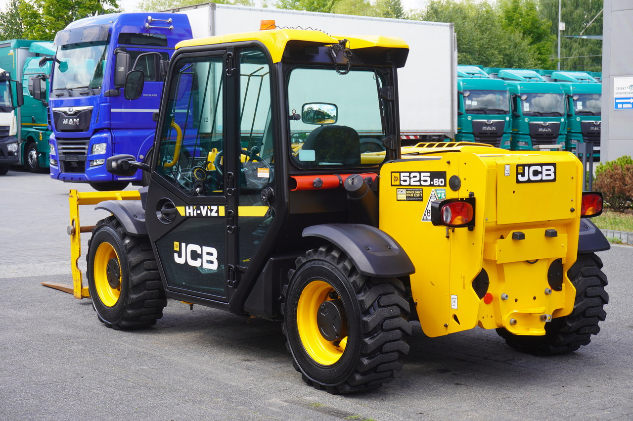 JCB 525-60T5 / 2022 / 860 MTH! / 2.5 T / Reach 6 m / joystick - Încărcător pe roți telescopic: Foto 4 JCB 525-60T5 / 2022 / 860 MTH! / 2.5 T / Reach 6 m / joystick - Încărcător pe roți telescopic: Foto 4