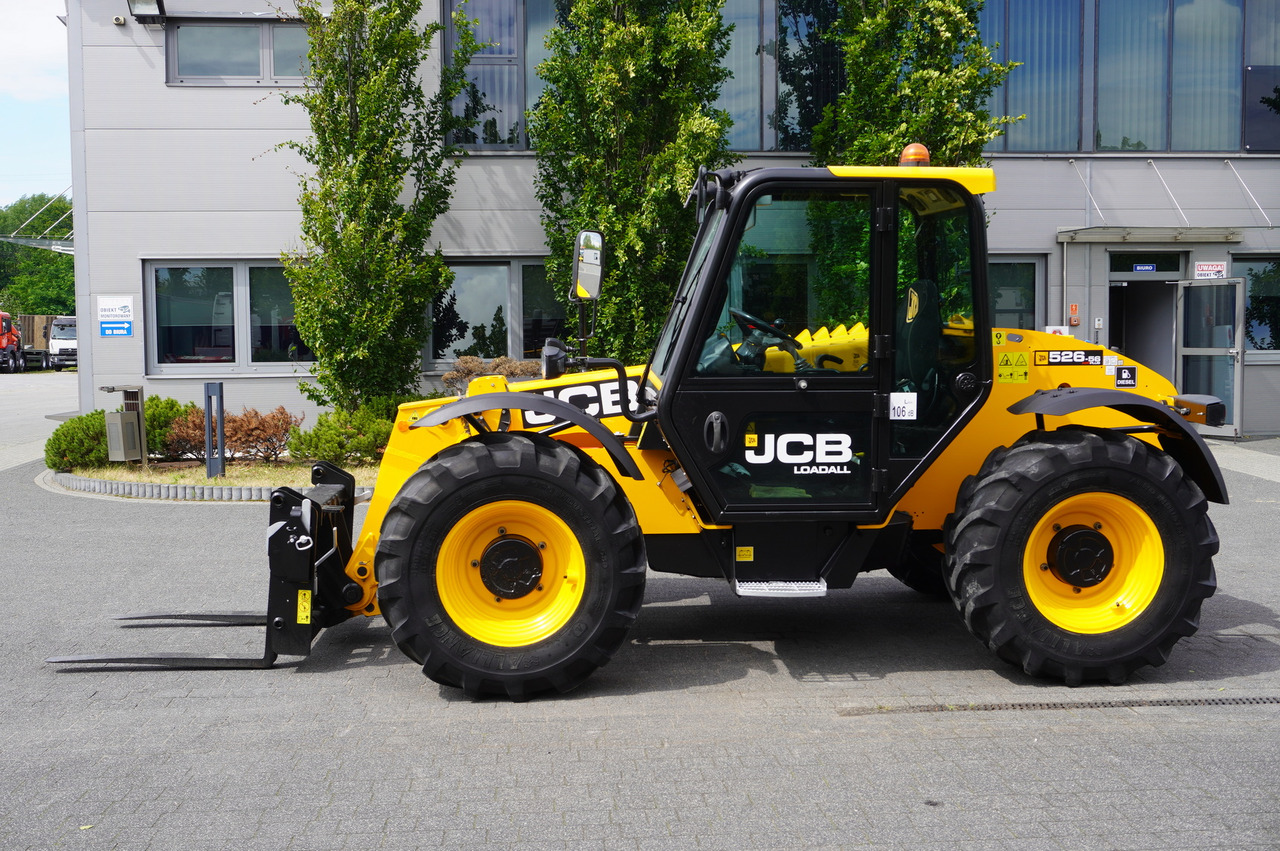 JCB 526-56 AGRI Plus / 5.6 m telescopic loader / joystick - Încărcător pe roți telescopic: Foto 2 JCB 526-56 AGRI Plus / 5.6 m telescopic loader / joystick - Încărcător pe roți telescopic: Foto 2