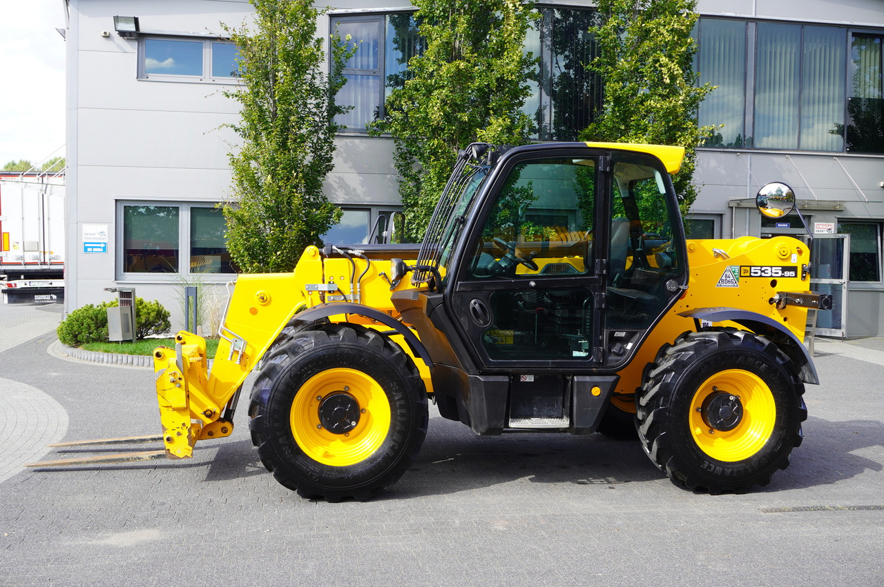JCB 535-95 / 3.5 T / range 9.5 m / 700 MTH! - Stivuitor telescopic: Foto 4 JCB 535-95 / 3.5 T / range 9.5 m / 700 MTH! - Stivuitor telescopic: Foto 4
