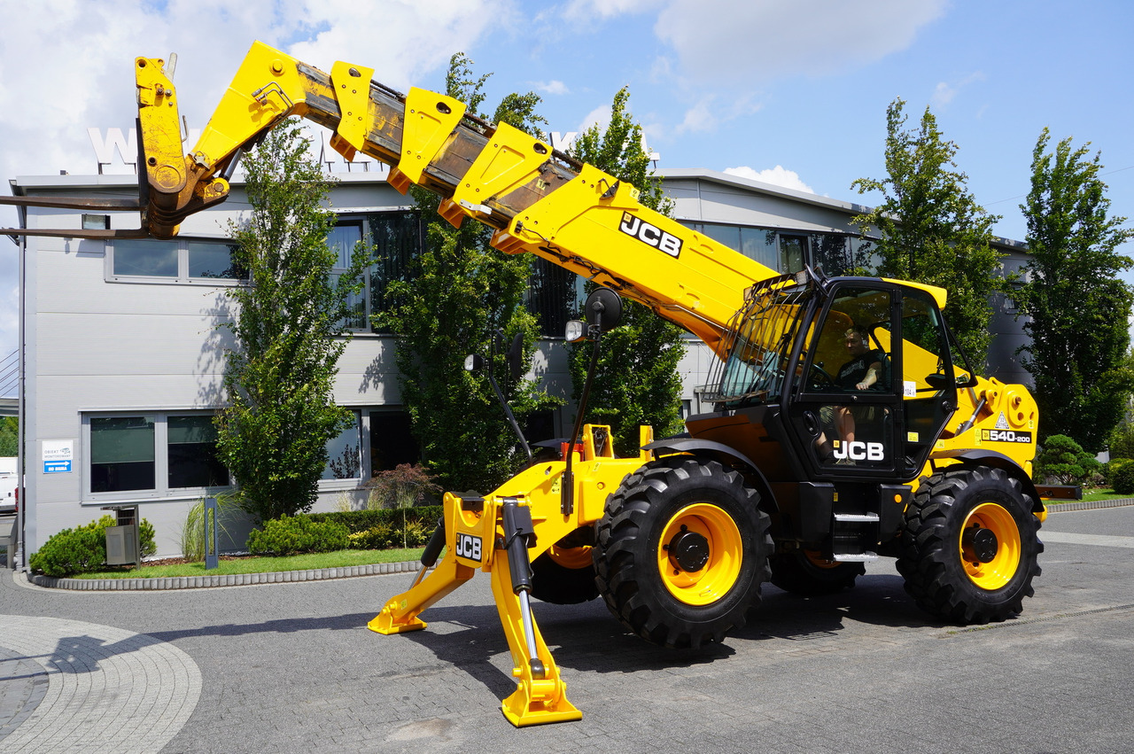 JCB 540-200 Telescopic Loader / 20 m reach / joystick / 2 units - Stivuitor telescopic: Foto 3 JCB 540-200 Telescopic Loader / 20 m reach / joystick / 2 units - Stivuitor telescopic: Foto 3