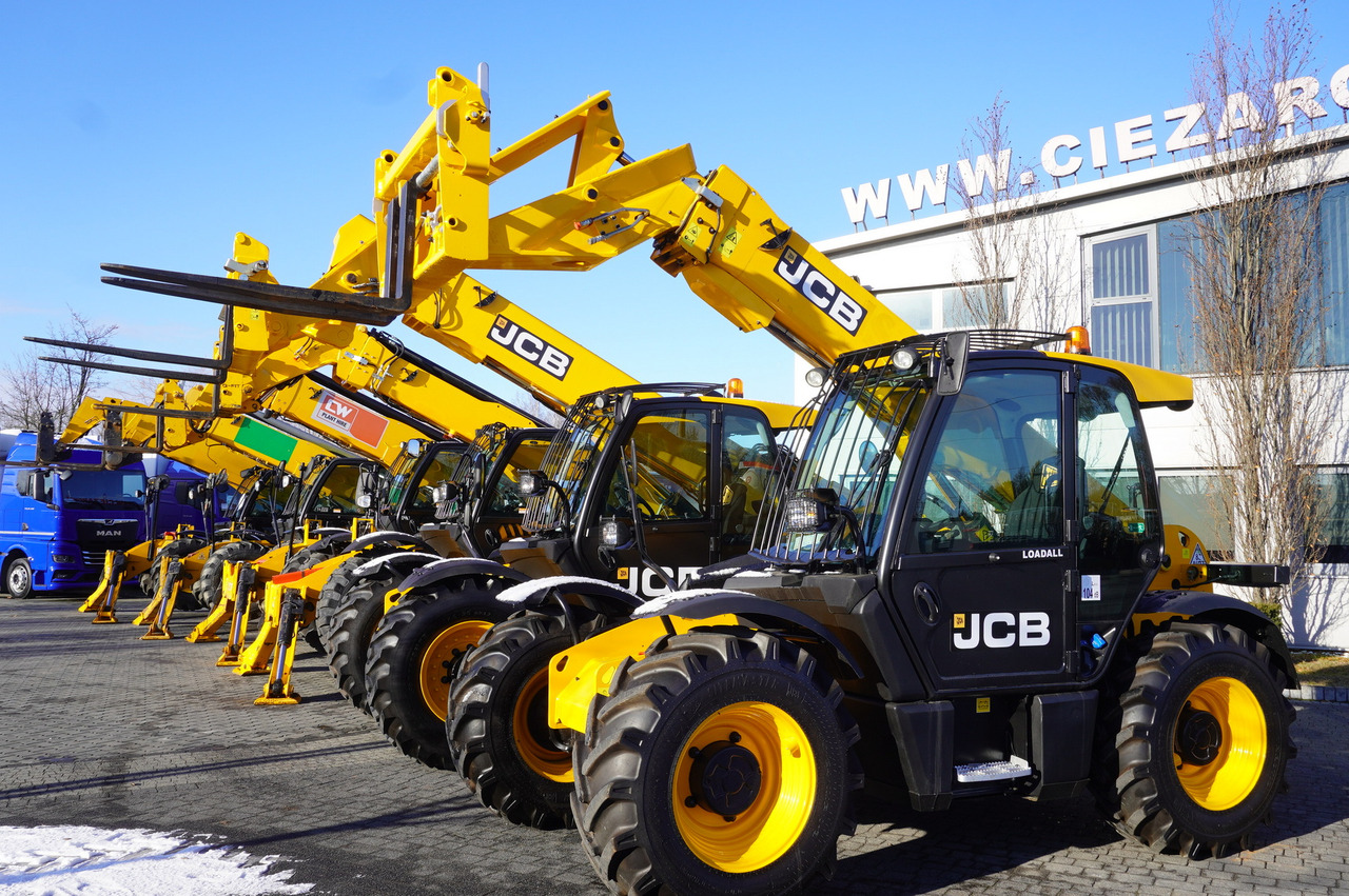 JCB 540-200 Telescopic Loader / 20m / joystick - Încărcător frontal pe pneuri: Foto 4 JCB 540-200 Telescopic Loader / 20m / joystick - Încărcător frontal pe pneuri: Foto 4