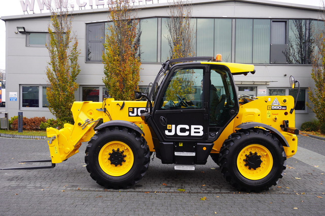 JCB 560-80 / 6 ton lifting capacity / power 146 HP - Încărcător frontal pe pneuri: Foto 3 JCB 560-80 / 6 ton lifting capacity / power 146 HP - Încărcător frontal pe pneuri: Foto 3