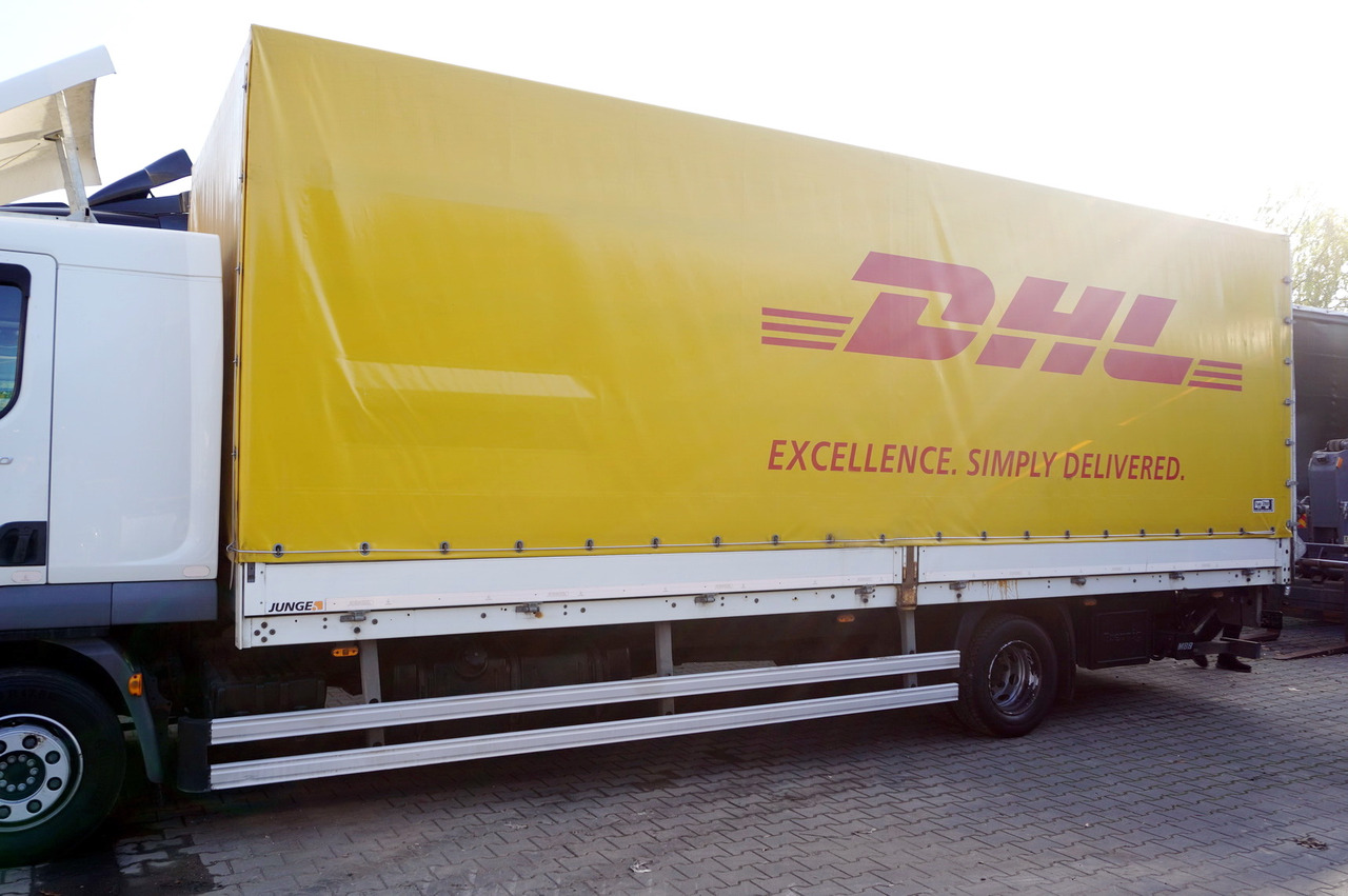 JUNGE Body Tarpaulin JUNGE / 18 Europallets / 2015 - Caroserie cu prelata: Foto 3 JUNGE Body Tarpaulin JUNGE / 18 Europallets / 2015 - Caroserie cu prelata: Foto 3