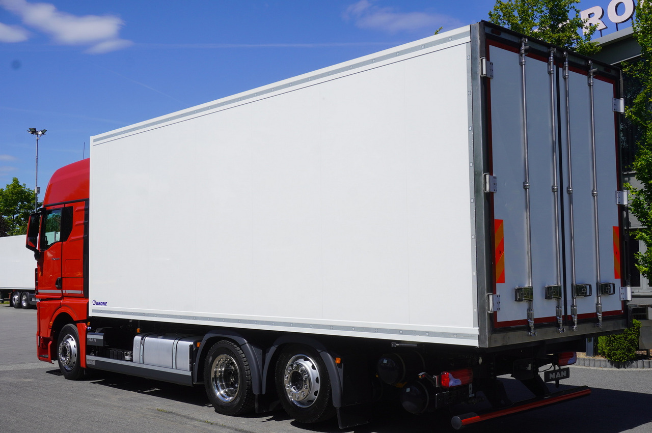 MAN MAN TGX 26.510 / 2022 / NEW Krone bitemperature refrigerated truck / Carrier Supra 850 MT / 4 units - Camion frigider: Foto 2 MAN MAN TGX 26.510 / 2022 / NEW Krone bitemperature refrigerated truck / Carrier Supra 850 MT / 4 units - Camion frigider: Foto 2
