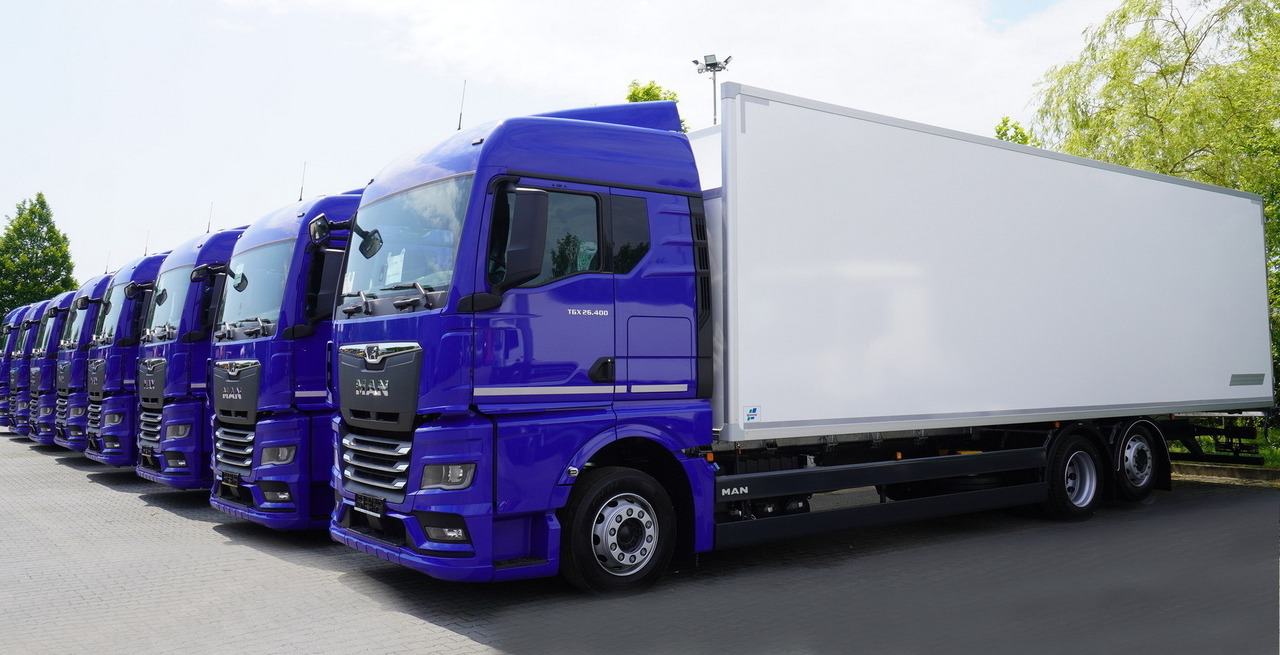 MAN New MAN TGX 26.400 / NEW IGLOOCAR refrigerator 23 pallets / 6×2 / 2024 / 10 units - Camion izoterma: Foto 4 MAN New MAN TGX 26.400 / NEW IGLOOCAR refrigerator 23 pallets / 6×2 / 2024 / 10 units - Camion izoterma: Foto 4