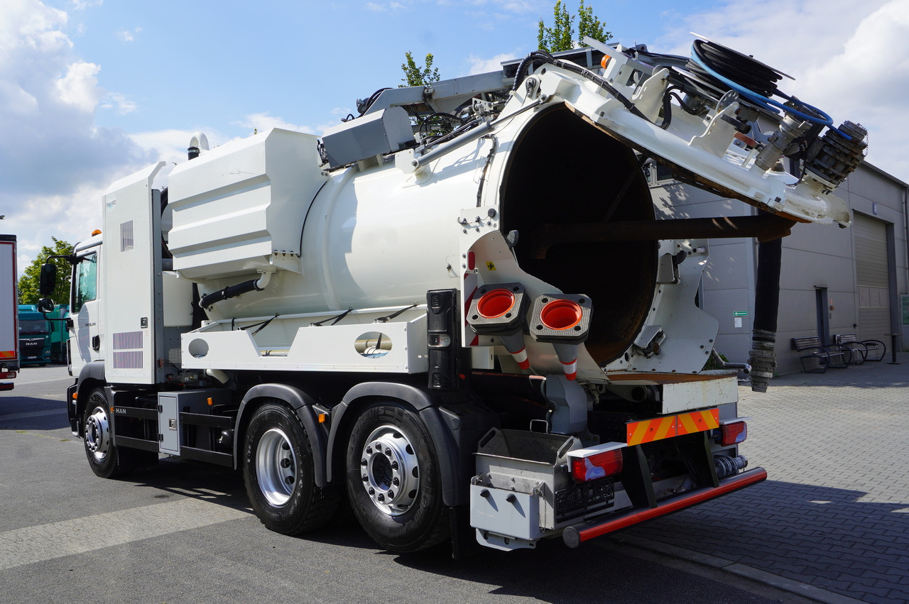 MAN TGM 26.340 E6 / RIVARD sewage cleaner 11.8 m3 / 170 tho. km / steered axle - Maşină pentru vidanjări: Foto 5 MAN TGM 26.340 E6 / RIVARD sewage cleaner 11.8 m3 / 170 tho. km / steered axle - Maşină pentru vidanjări: Foto 5