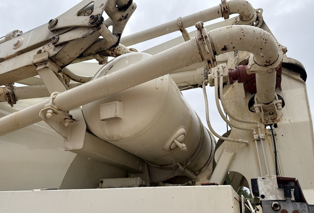 Leasing de MAN TGS 32.400 8x4 Concrete Mixer Pump truck / 426 MTH !!! / 18 meters MAN TGS 32.400 8x4 Concrete Mixer Pump truck / 426 MTH !!! / 18 meters: Foto 17 Leasing de MAN TGS 32.400 8x4 Concrete Mixer Pump truck / 426 MTH !!! / 18 meters MAN TGS 32.400 8x4 Concrete Mixer Pump truck / 426 MTH !!! / 18 meters: Foto 17