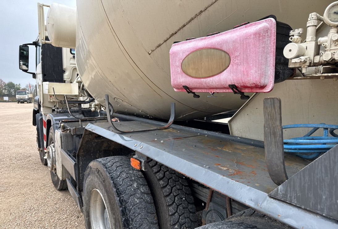 Leasing de MAN TGS 32.400 8x4 Concrete Mixer Pump truck / 426 MTH !!! / 18 meters MAN TGS 32.400 8x4 Concrete Mixer Pump truck / 426 MTH !!! / 18 meters: Foto 13 Leasing de MAN TGS 32.400 8x4 Concrete Mixer Pump truck / 426 MTH !!! / 18 meters MAN TGS 32.400 8x4 Concrete Mixer Pump truck / 426 MTH !!! / 18 meters: Foto 13