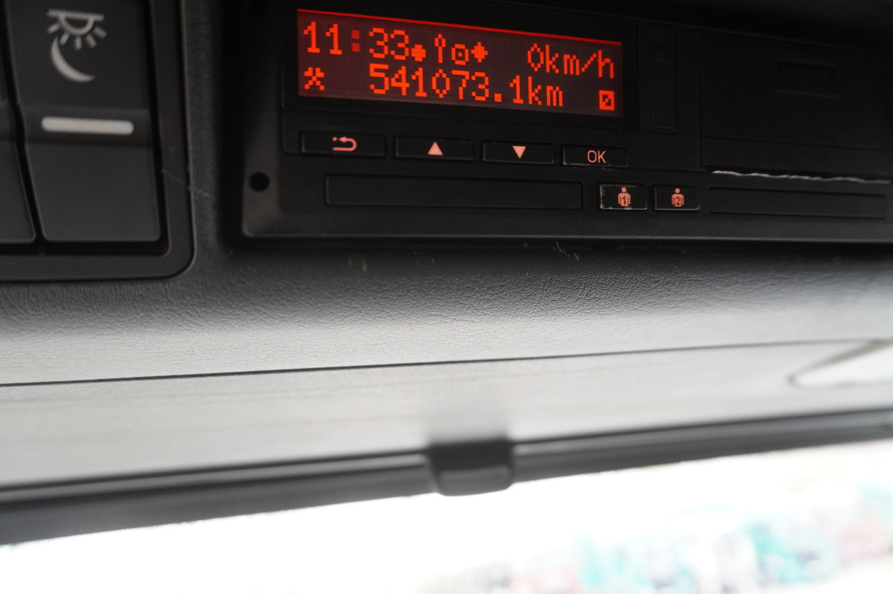 MAN TGS 35.420 8×2 / Chassis 6.4 m / 3 steered axles / 2 units - Camion şasiu: Foto 4 MAN TGS 35.420 8×2 / Chassis 6.4 m / 3 steered axles / 2 units - Camion şasiu: Foto 4