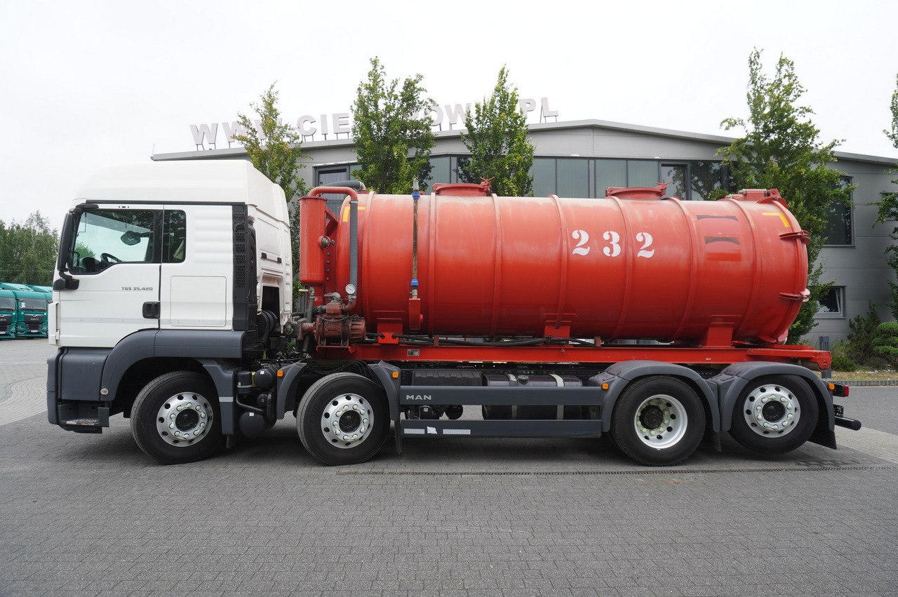 MAN TGS 35.420 8×2 / NEW septic barrel 13000 L / 3 steered axles - Cisternă vidanjă: Foto 2 MAN TGS 35.420 8×2 / NEW septic barrel 13000 L / 3 steered axles - Cisternă vidanjă: Foto 2