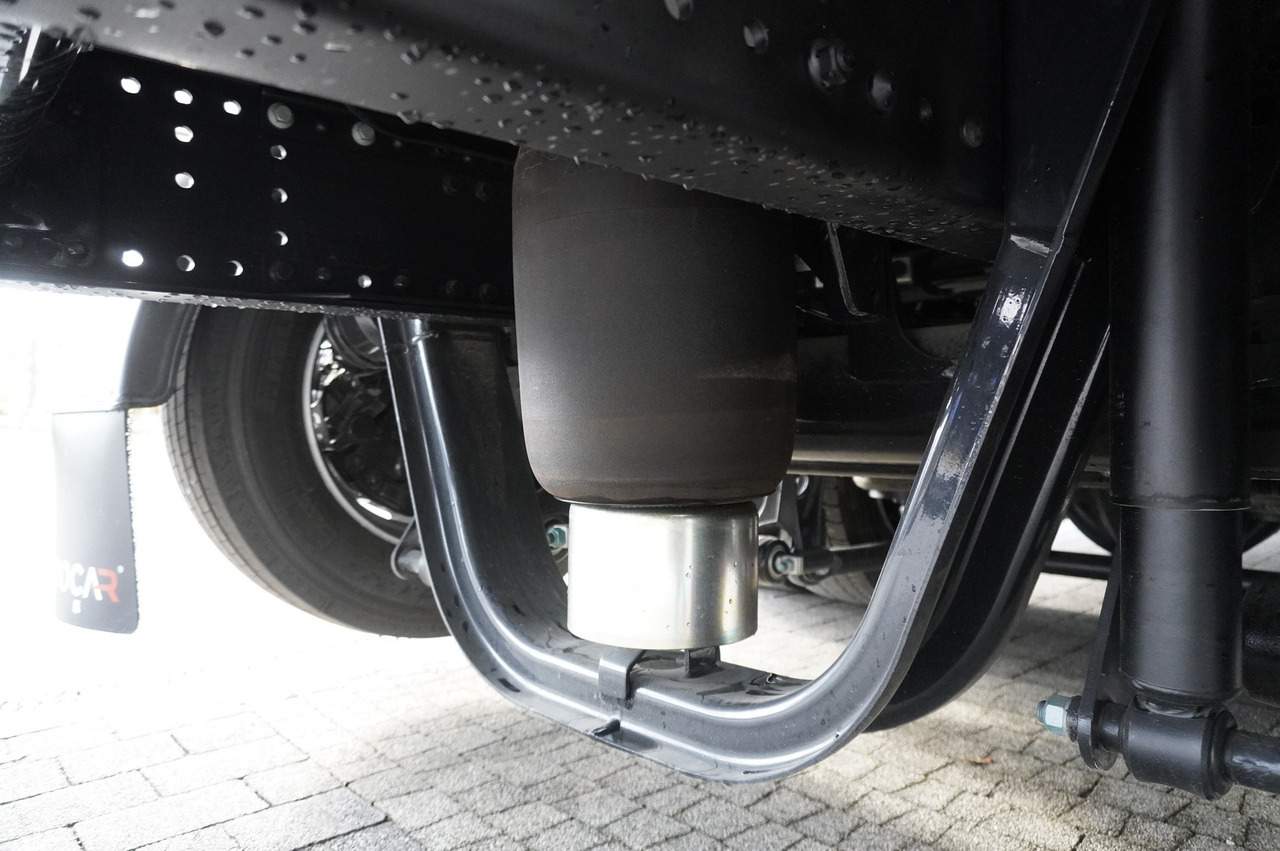 Camion izoterma nou MAN TGX 26.400 / IGLOOCAR / Carrier Supra 1150 MT Silent: Foto 6 Camion izoterma nou MAN TGX 26.400 / IGLOOCAR / Carrier Supra 1150 MT Silent: Foto 6